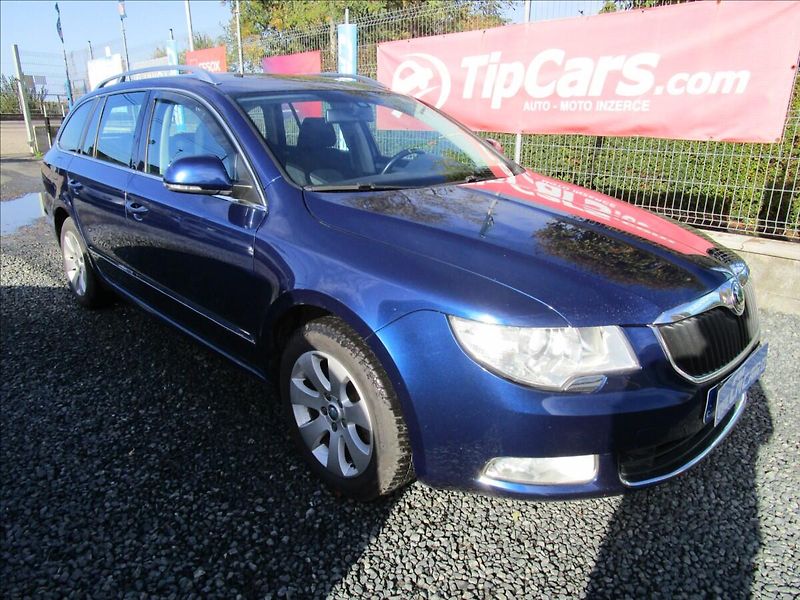 Škoda Superb Combi 2.0TDi Ambi, aut. Klima - fotka 3 z 40