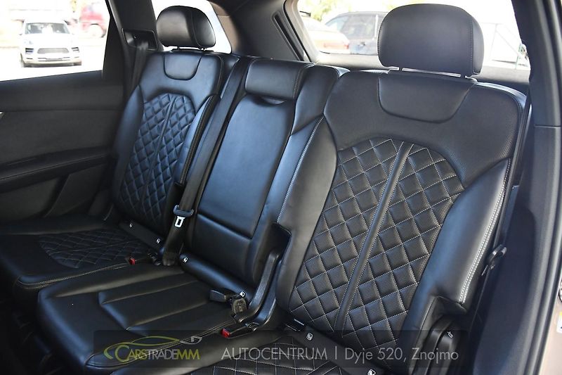Audi SQ7 4.0TFSI V8 FACELIFT MATRIX - fotka 21 z 61