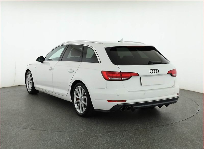 Audi A4 (2016) S-Line 3.0 TDI, 4X4, Automat - fotka 4 z 21