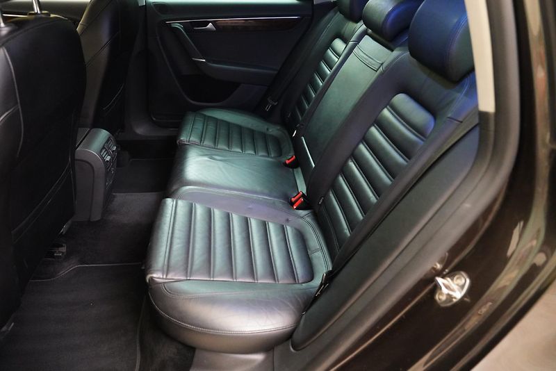 Volkswagen Passat - fotka 28 z 29