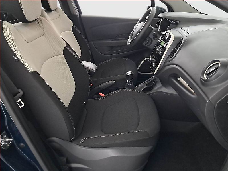 Renault Captur (2018) 1.2 TCe, Automat, ČR,1.maj - fotka 9 z 16