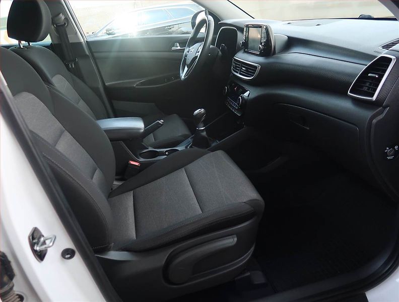 Hyundai Tucson (2019) 1.6 T-GDI, Serv.kniha - fotka 9 z 19