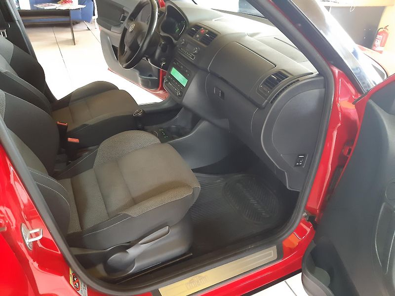 Škoda Fabia 1.2 TSI MONTE CARLO - fotka 20 z 20
