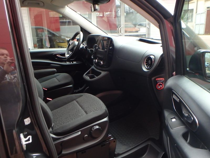Mercedes-Benz Vito 119 CDI 4x4 Tourer SELECT  L - fotka 9 z 10