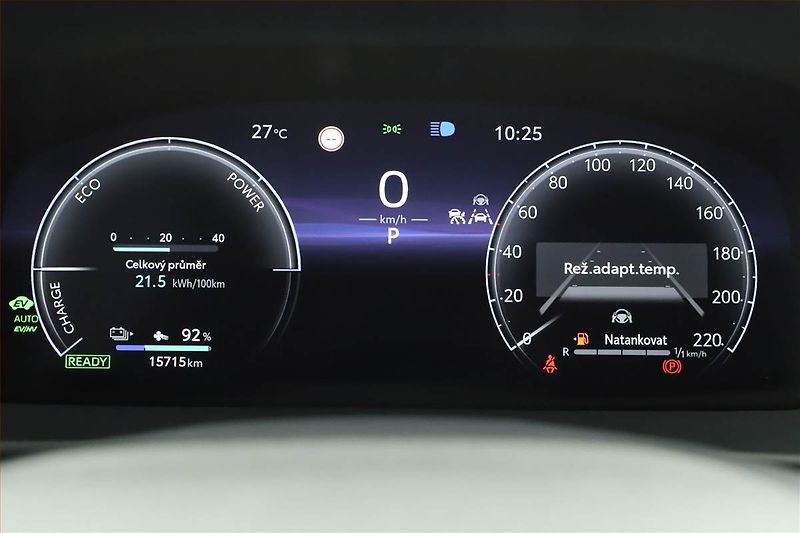 Toyota C-HR (2025) 2.0 Plug-in - fotka 8 z 21