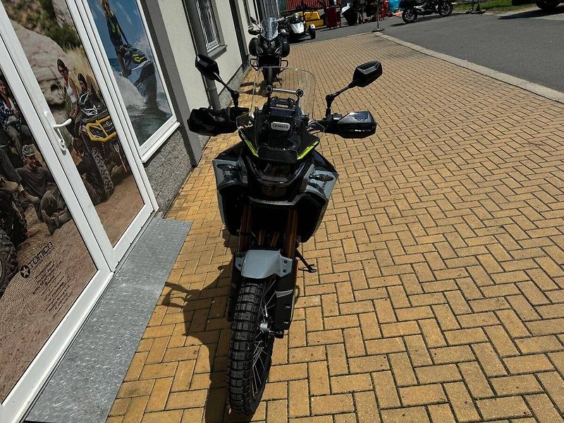 CFMOTO 450 MT-R (2026) - fotka 2 z 6