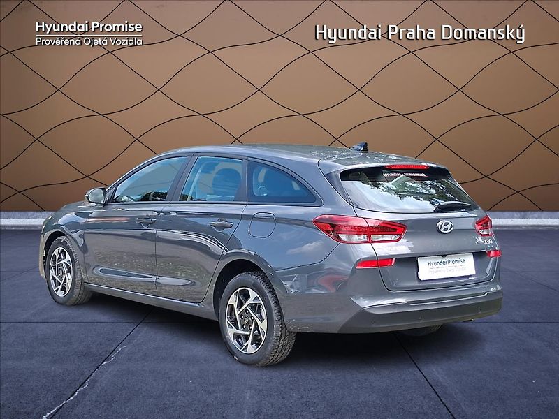 Hyundai i30 1,0   TGDI,DCT Comfort 16 - fotka 4 z 9