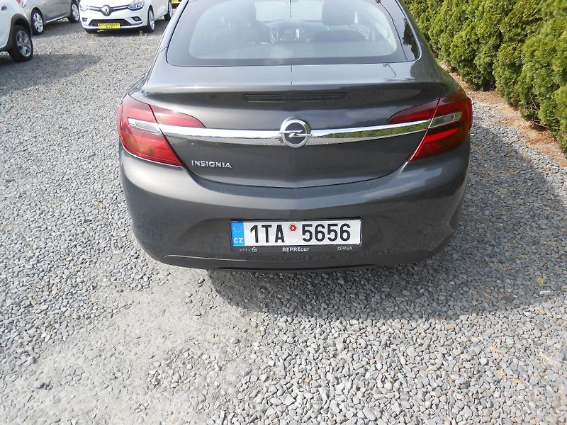 Opel Insignia 1.8I,klima,výhřev,KOUPENO V ČR - fotka 28 z 30