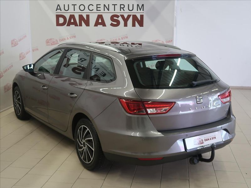 Seat Leon 2,0 TDI 110KW DSG Stylance - fotka 6 z 33