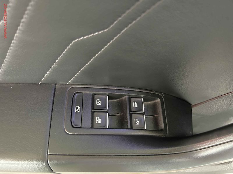 Seat Ateca (2021) 1.0 TSi, Style, LED, navi - fotka 12 z 16