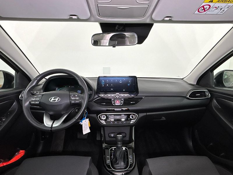 Hyundai i30 Kombi 1,5 T-GDI MHEV - fotka 5 z 26
