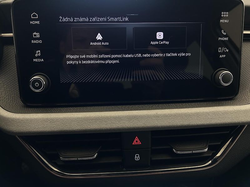 Škoda Scala 1.0 TSI Top selection - fotka 11 z 24