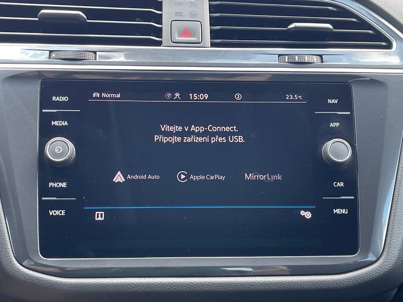 Volkswagen Tiguan Allspace (2022) 2.0 TDI 110kW 4MOTION DSG Life - fotka 16 z 33