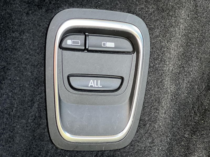 Renault Scénic Intens 1.5DCi KLIMA PŮVOD ČR - fotka 29 z 48