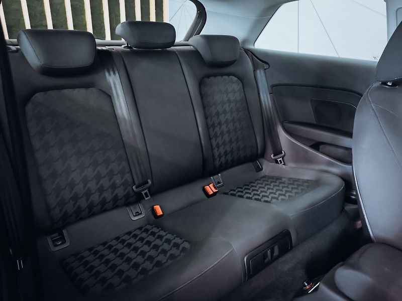 Audi A3 1.6TDI 85kW - fotka 29 z 32