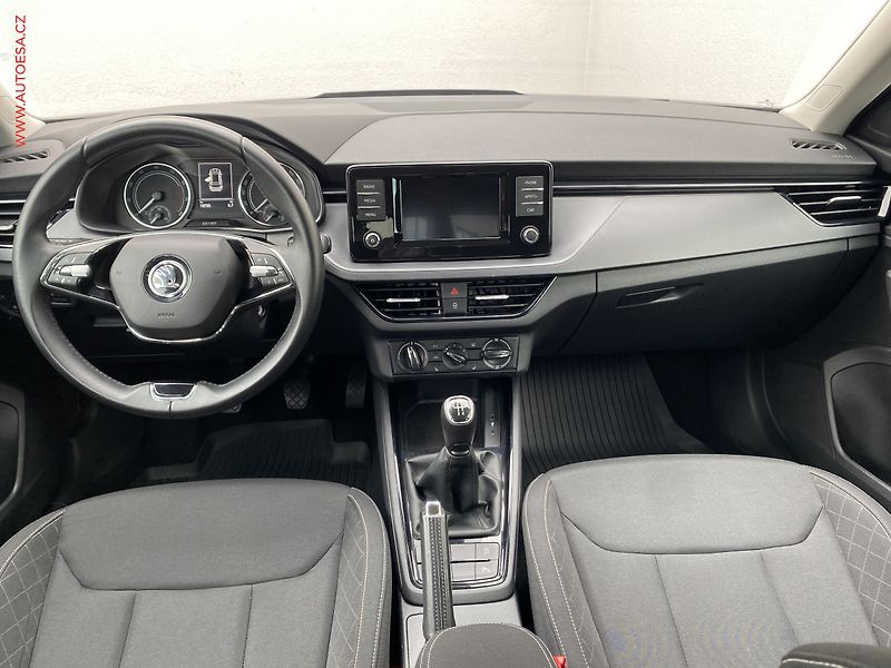 Škoda Kamiq (2022) 1.0 TSi, ČR, Ambition - fotka 8 z 16