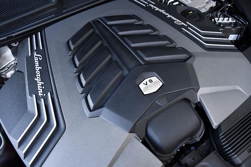Lamborghini Urus 4.0 V8 ZÁRUKA - fotka 58 z 59
