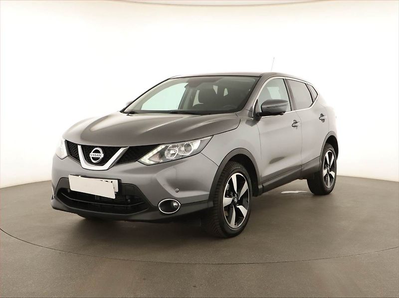 Nissan Qashqai (2017) 1.2 DIG-T, Automat, Tempomat - fotka 2 z 17