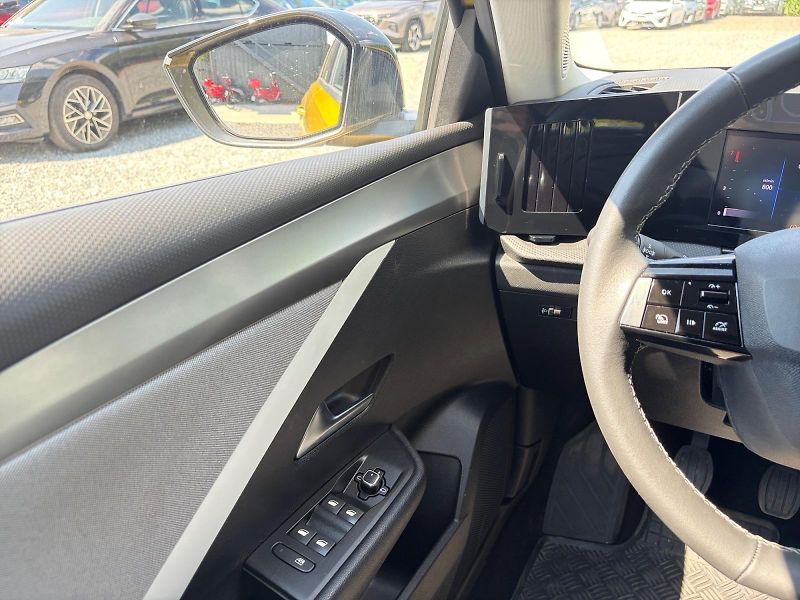Opel Astra (2024) EDITION 1.2T 81kW CZ DPH - fotka 11 z 11