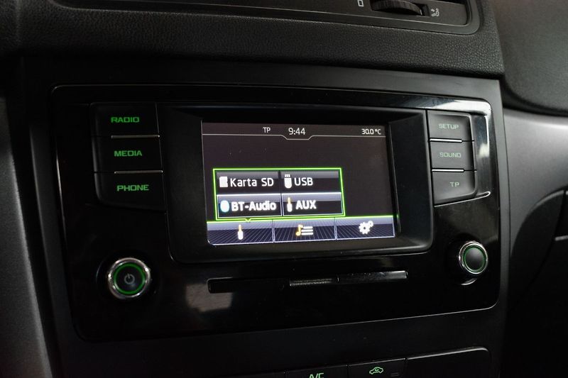 Škoda Yeti 1.2 TSI 81kW *OFFROAD ACTIVE* - fotka 23 z 33