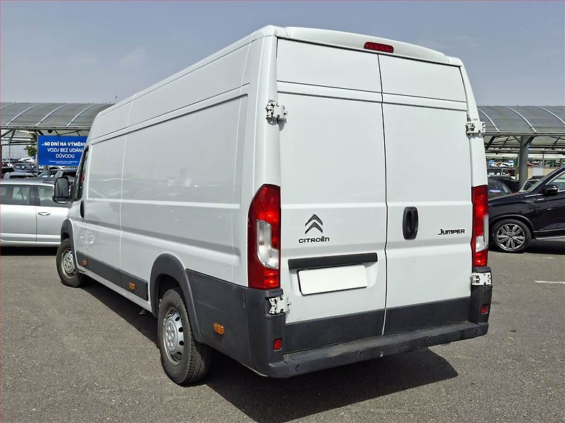 Citroën Jumper (2023) 2.2 BlueHDi, Maxi, 14m3, 1.0t - fotka 4 z 13