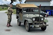 Veterány soutěžící o Zlomenou poloosu při své zastávce v Koutech