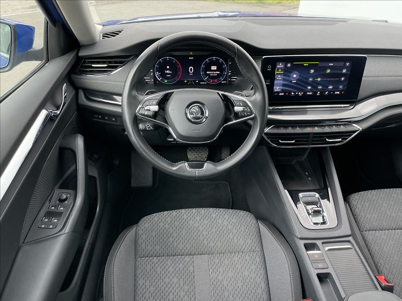 Škoda Octavia 2,0 TDI DSG Combi Style Plus - fotka 7 z 22