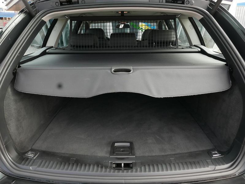 BMW Řada 5 530Xi 200kW Automat REZERVACE - fotka 13 z 41