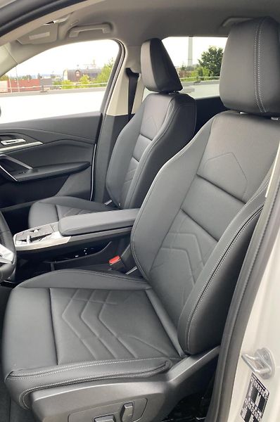 BMW X1 sDrive18d - fotka 7 z 8