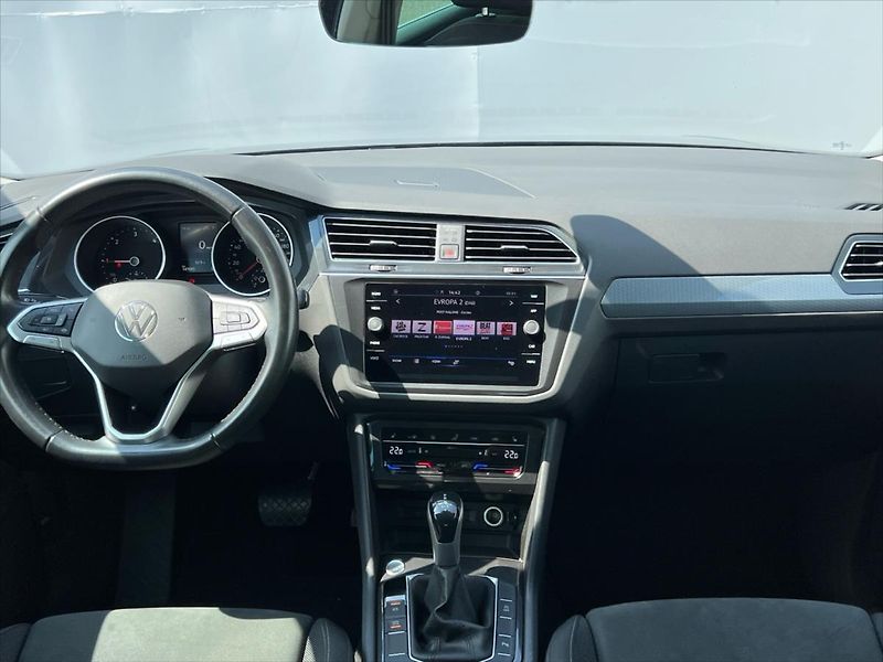 Volkswagen Tiguan 2,0 TDi 110kW 7DSG LIFE - fotka 5 z 26