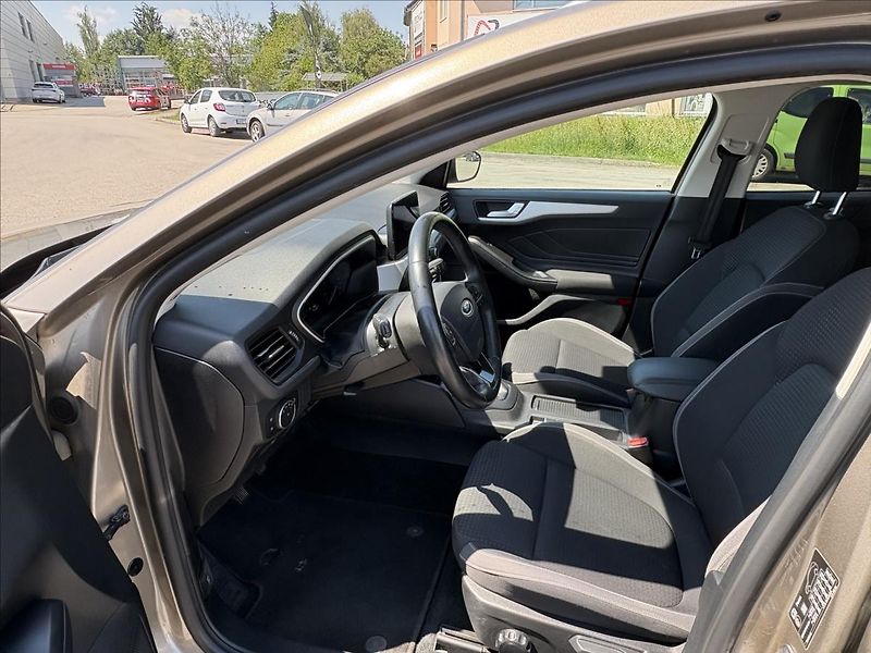 Ford Focus 1,5 TDCi88kW Led,ACC,Kamer,Výh - fotka 3 z 43