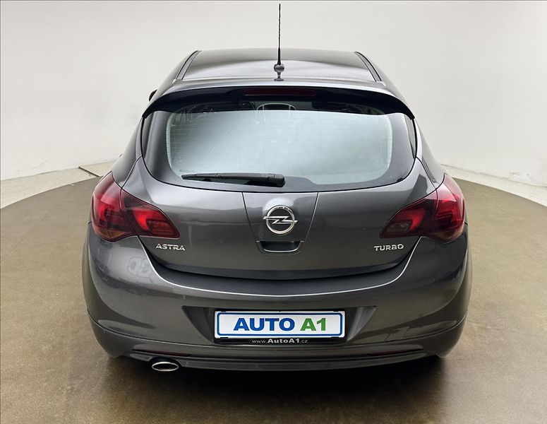 Opel Astra 1,4 103kW 2X KOLA AC 1.MAJ ČR - fotka 5 z 37
