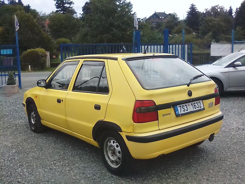 Škoda Felicia (2000) 1.3i / 40KW, jede super - fotka 5 z 42