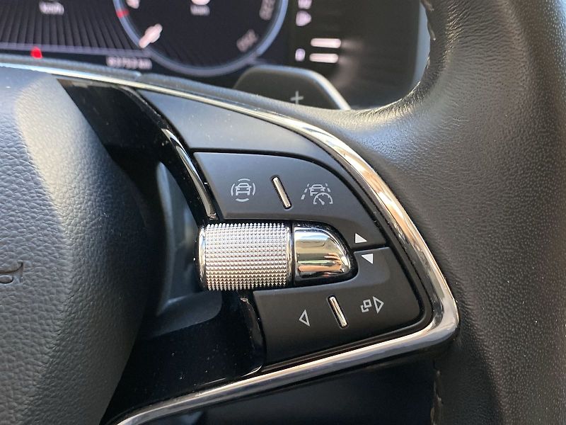 Škoda Kodiaq (2022) 2.0 TSI 4x4 DSG Style + - fotka 27 z 39