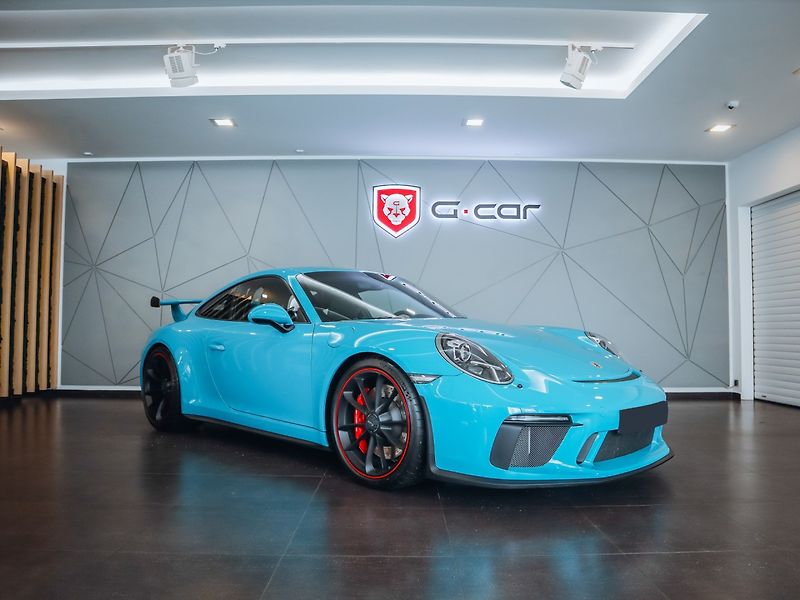 Porsche 911 GT3 368 kW - fotka 1 z 38