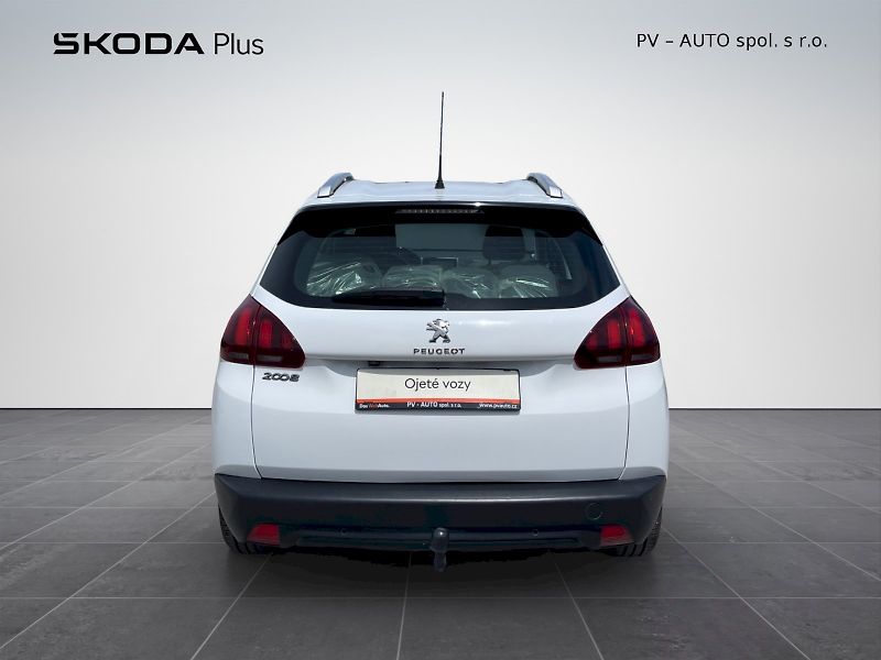 Peugeot 2008 (2018) 1.2i 60 kW PureTech Active - fotka 27 z 33