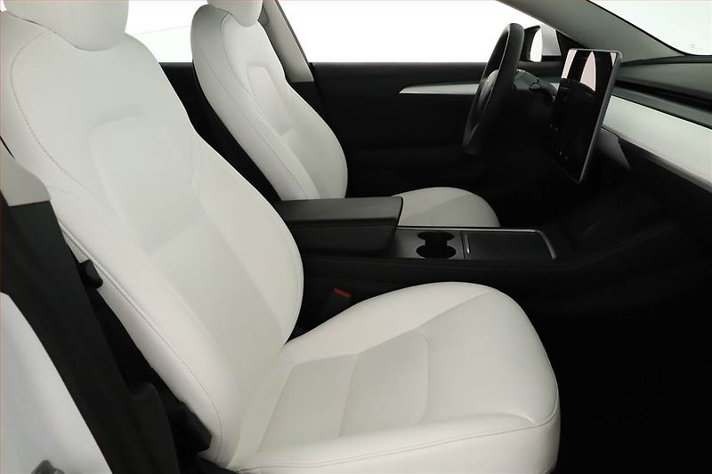 Tesla Model 3 (2021) Long Range 4WD 82kWh, SoH 82% - fotka 7 z 25