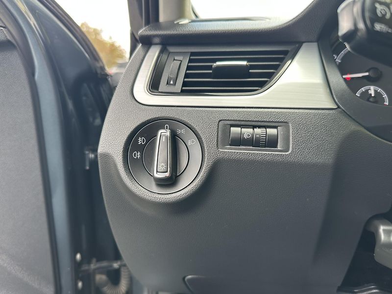 Škoda Rapid (2018) SPACEBACK 1.0TSI/70kW * 2.Maj  - fotka 6 z 35