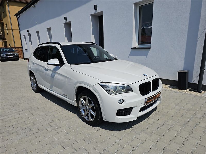 BMW X1 2,0 XDRIVE 28i AUTOMAT TOP - fotka 1 z 46