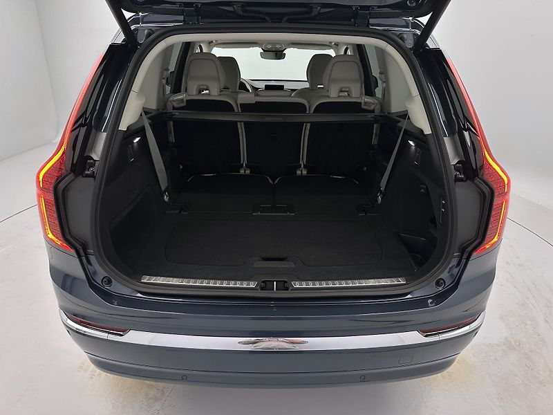 Volvo XC90 (2026) B5 AWD AUT BRIGHT PLUS 7-míst - fotka 6 z 25