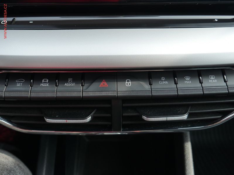 Škoda Octavia (2020) 2.0 TDi, Style, DSG, LED - fotka 27 z 29