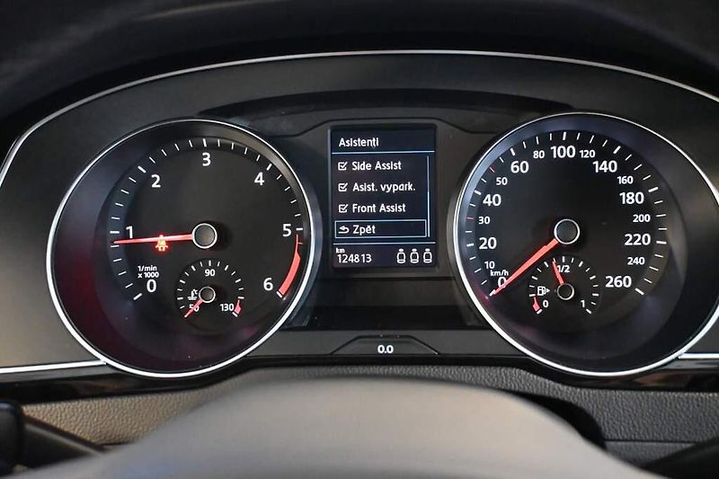 Volkswagen Passat (2023) 2.0 ELEGANCE LED MATRIX DSG AC - fotka 27 z 32