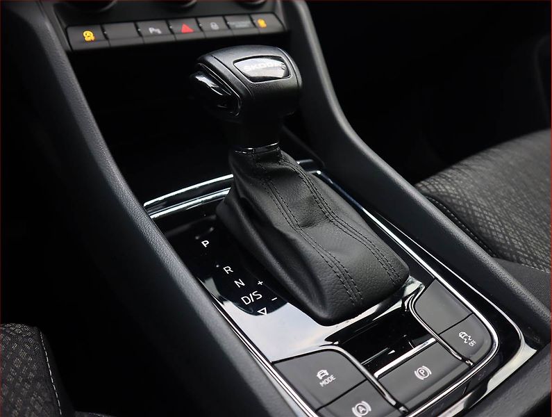 Škoda Karoq (2023) Style 2.0 TDI, ČR, DPH, Style - fotka 13 z 22