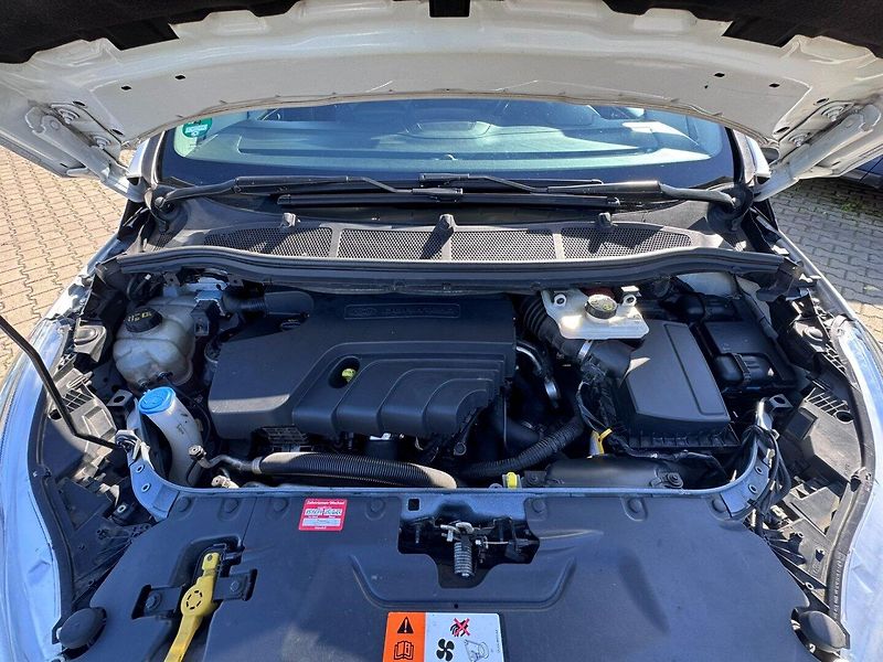 Ford Galaxy (2016) 2,0 TDCI 132KW 1. MAJ TITAN 7X - fotka 49 z 50