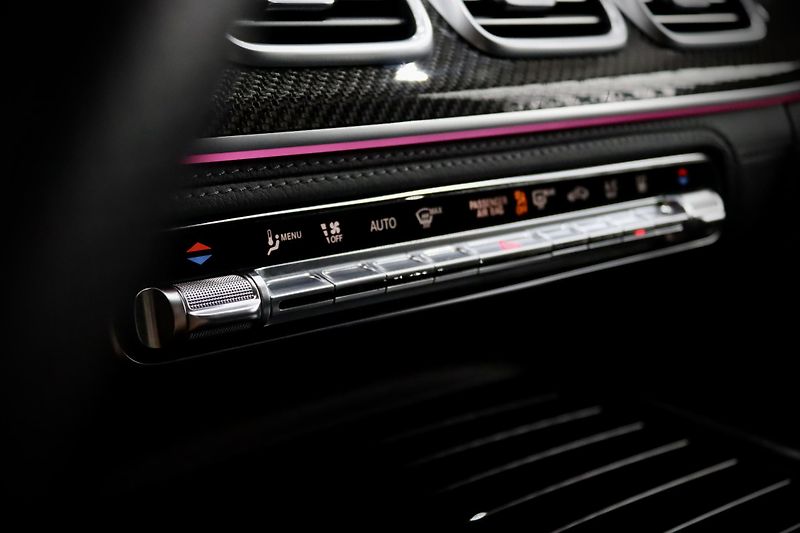Mercedes-Benz GLE Coupé 53 AMG 4MATIC+ 320 kW - fotka 43 z 53