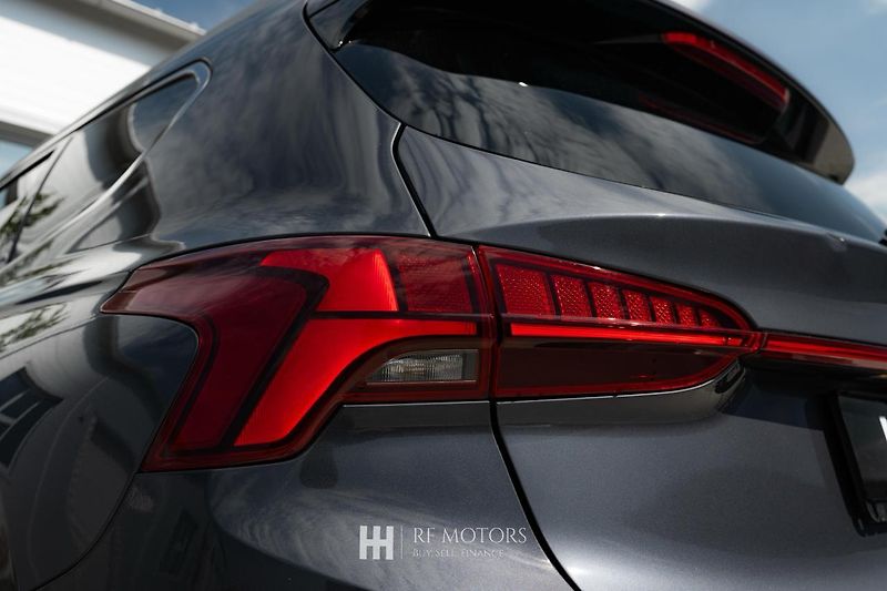 Hyundai Santa Fe (2023) - fotka 18 z 49