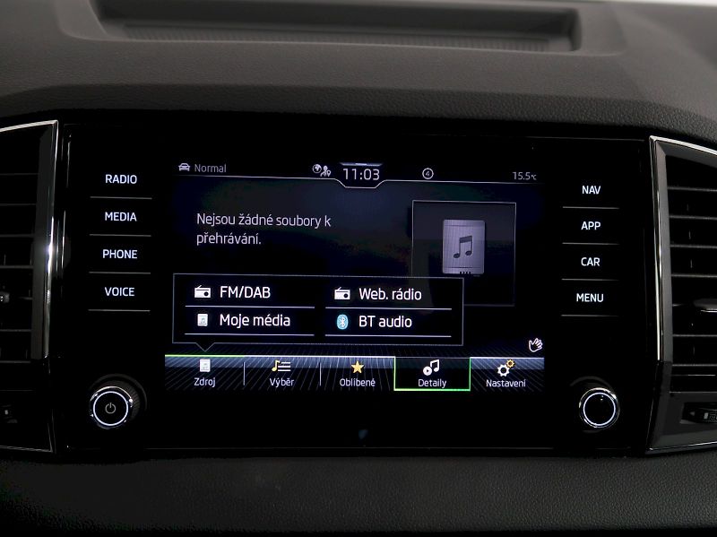 Škoda Karoq (2025) TOP SELECTION 1.5TSI 110KW DSG - fotka 27 z 41
