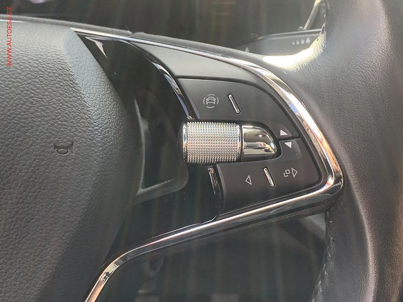 Škoda Octavia (2020) 2.0 TDi, LED, navi - fotka 15 z 21