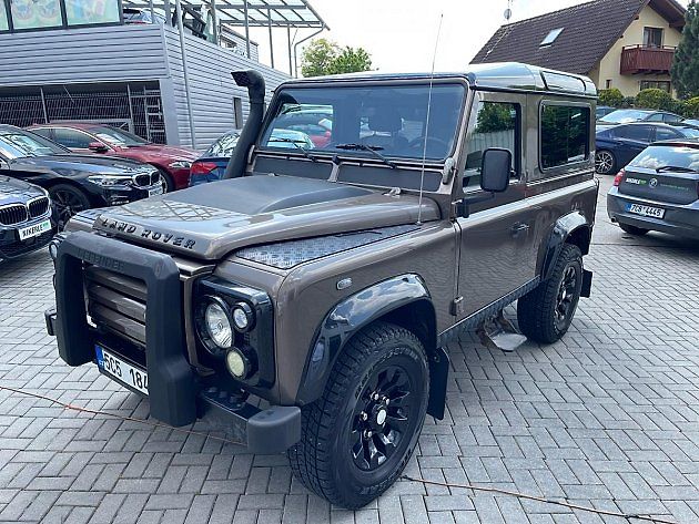 Land Rover Defender 90 2.4TD, zdroj: se svolením Nikerle Auto