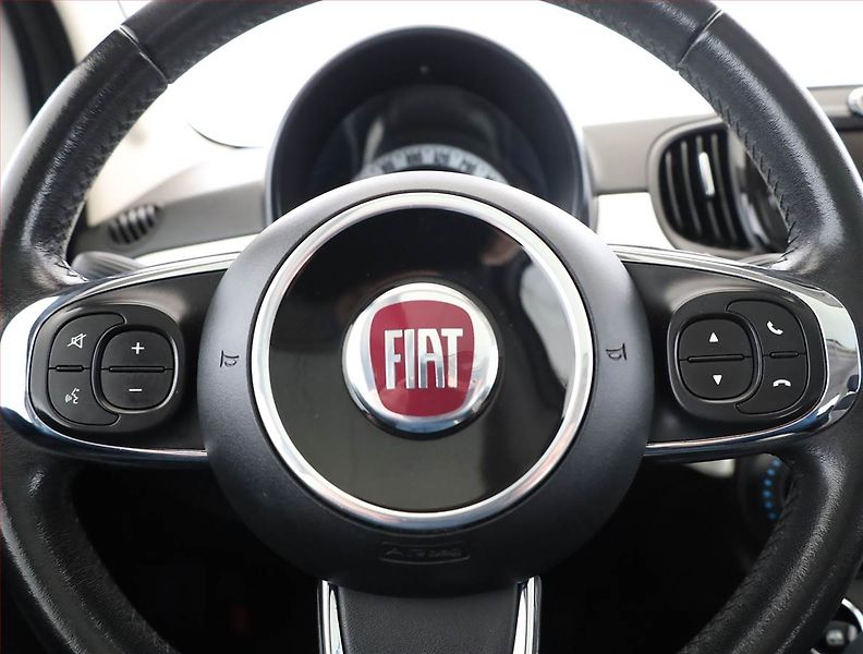 Fiat 500 (2018) 1.2, Automat, Serv.kniha - fotka 8 z 19